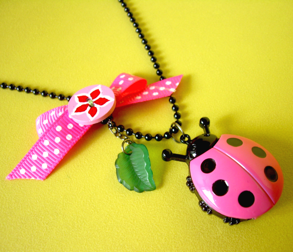 Petit Cutie Ladybug - ♥ Watch Locket With Necklace ♥
